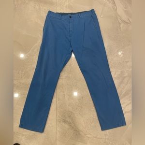 GAP lived-in chino in Royal Blue